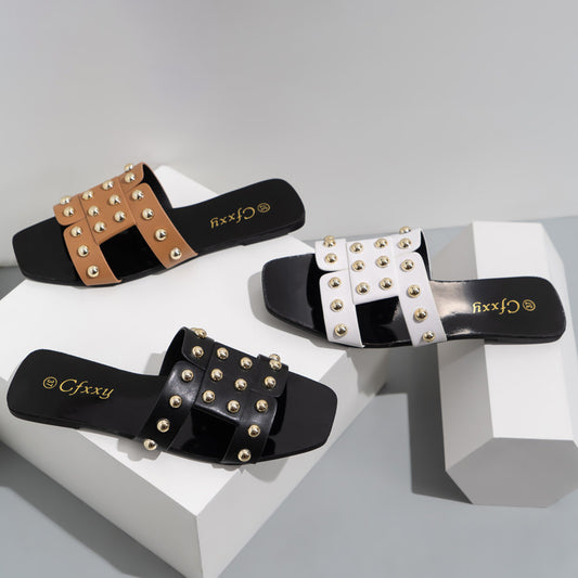 Fashion Rivet Flat Sandals for Women’s Casual Wear